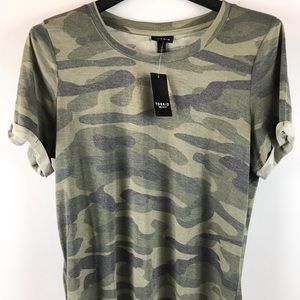 Torrid camouflage women’s shirt with cuffed sleeve